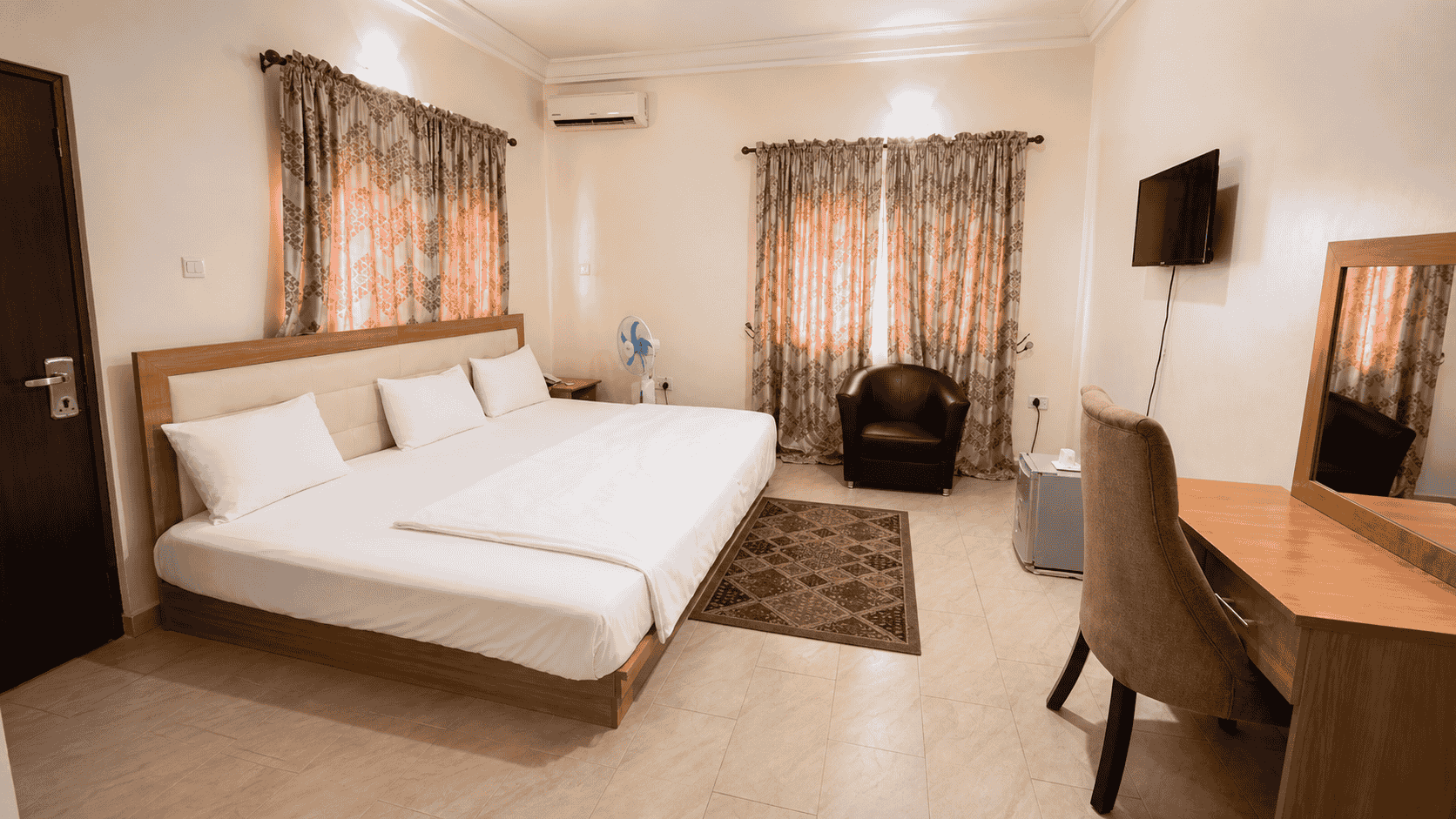 Room 005