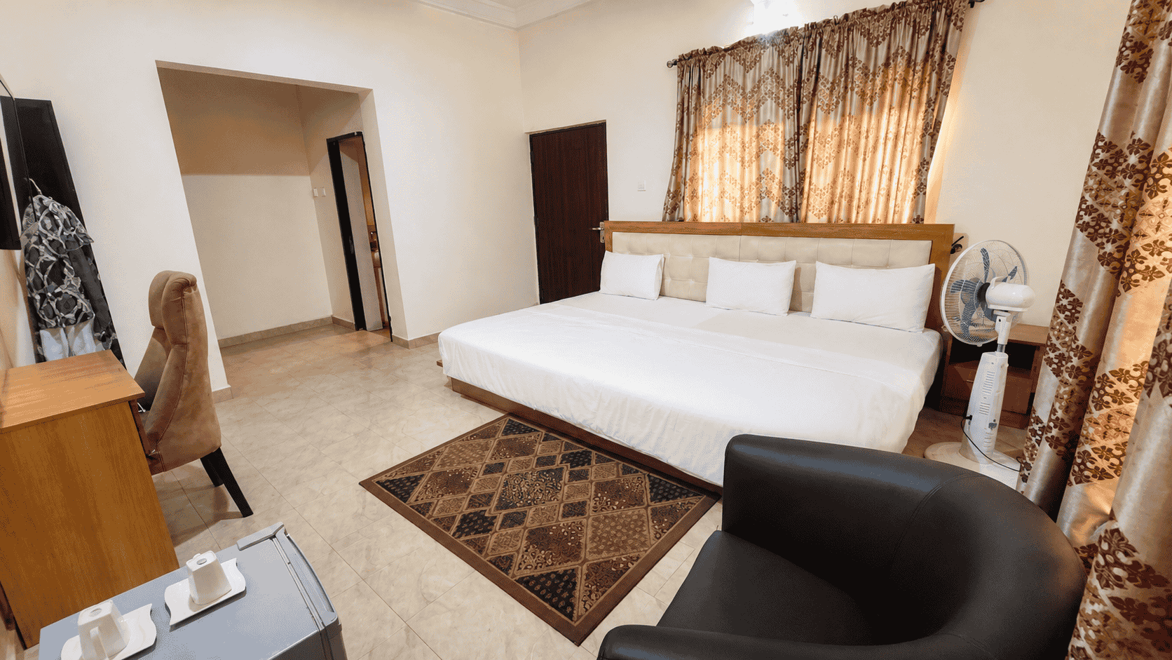 Room 005